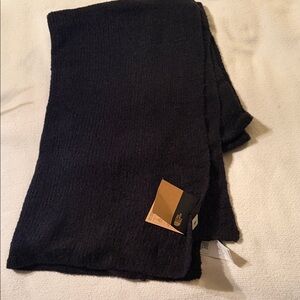 NWT The North Face Black Textured Scarf